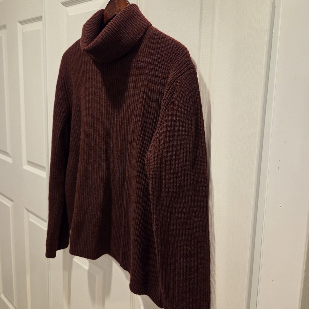 Quince 100% Mongolian Cashmere Fisherman Turtleneck Sweater Rich Burgundy